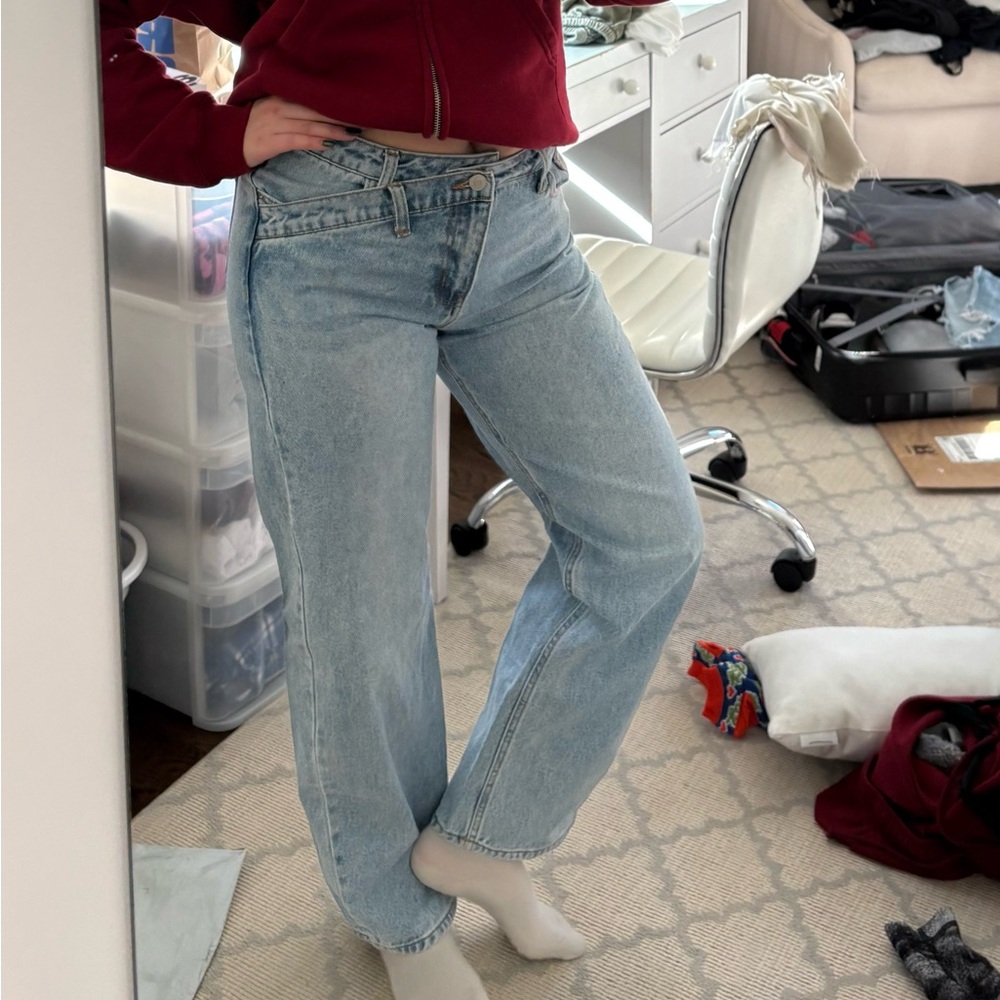 Cross over jeans